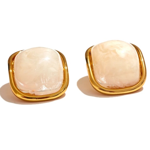 Macaron Color Resin 18k Gold Plated Large Fashion Stud Earrings - Picture 3 of 7